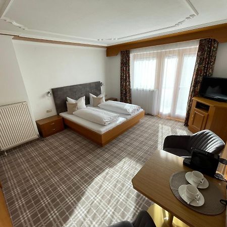 Gaestehaus Poell Mayrhofen Ngoại thất bức ảnh