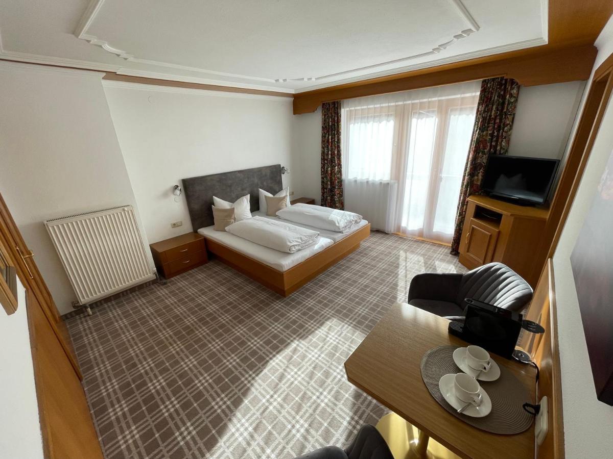 Gaestehaus Poell Mayrhofen Ngoại thất bức ảnh